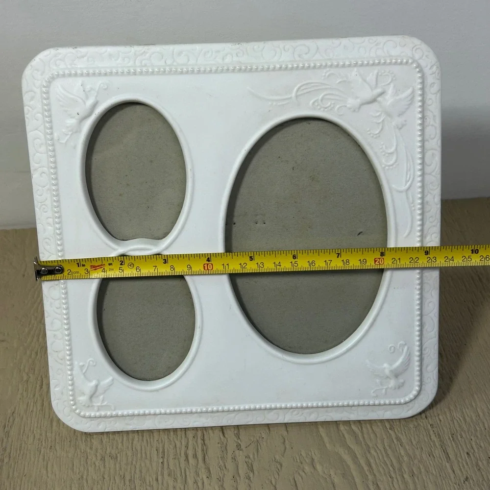 Gund Gifts White Ceramic Triple Oval Picture Frame Dove Embossed Cottagecore 9x8